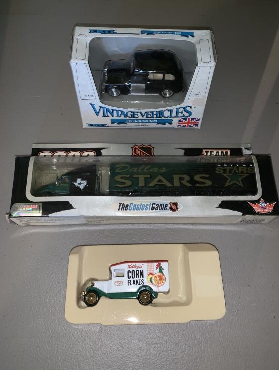 Image for LIVE - Large White Sulphur Estate