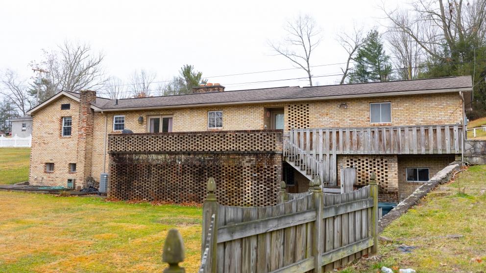 Image for Three Bedroom House, Huge Workshop/Garage and 1.5 Acres-Beckley, WV