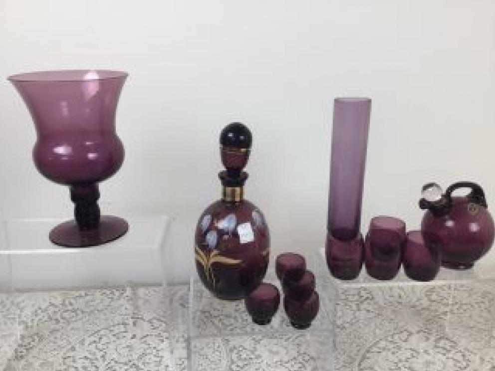 Image for HEIRLOOM ORIGINALS ANTIQUE GALLERY