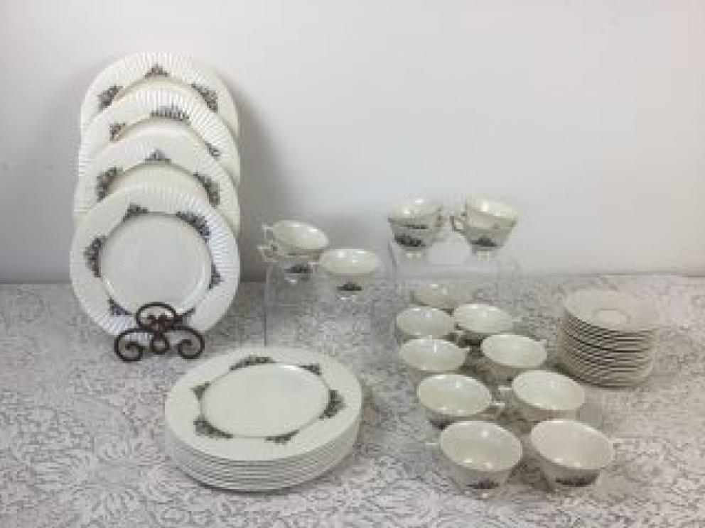 Image for HEIRLOOM ORIGINALS ANTIQUE GALLERY