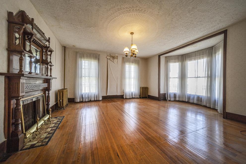 Image for LIVE with ONLINE PRE-BIDDING - Historic Wytheville, VA Home