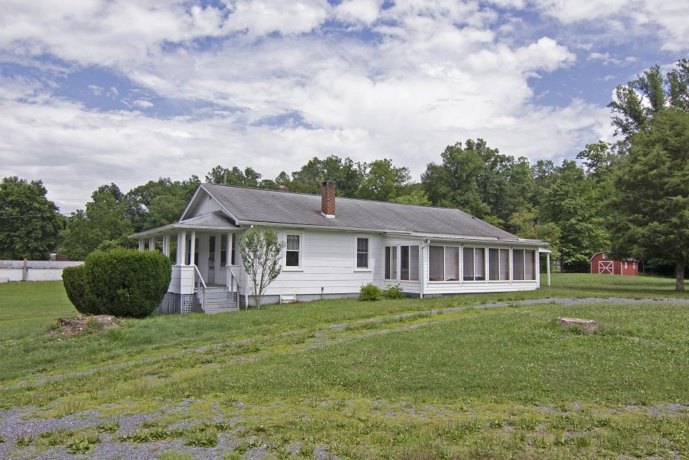 Image for NICE SUMMERS COUNTY HOME w/ WORKSHOP