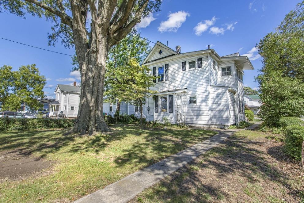 Image for REAL ESTATE AUCTION - SALEM, VA