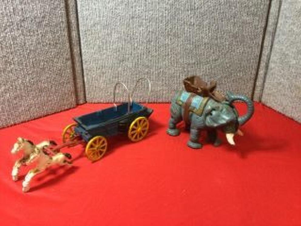 Image for Harrah Estate MEGA Auction Event-Over 900 Lots!!