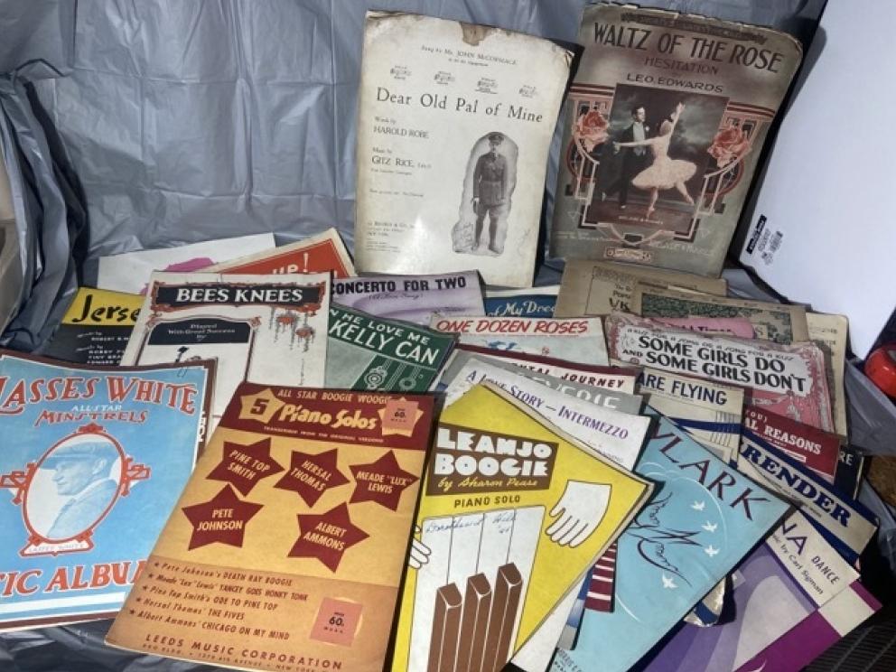 Image for Unique Greenbrier Co. Dual Estate