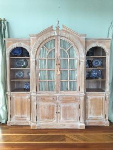 Image for Contents of Luxury Lake Home