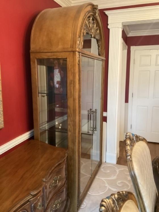 Image for Beautiful and Majestic Display Cabinets