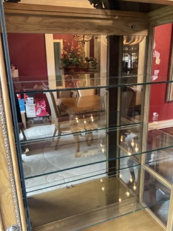 Image for Beautiful and Majestic Display Cabinets