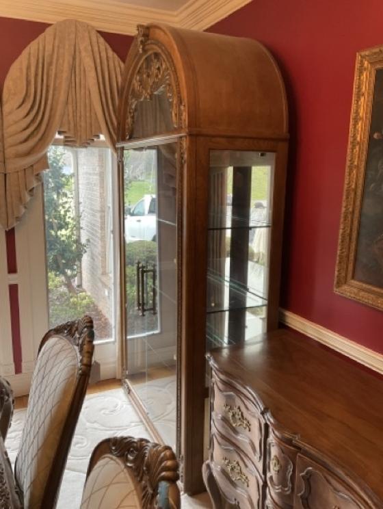 Image for Beautiful and Majestic Display Cabinets