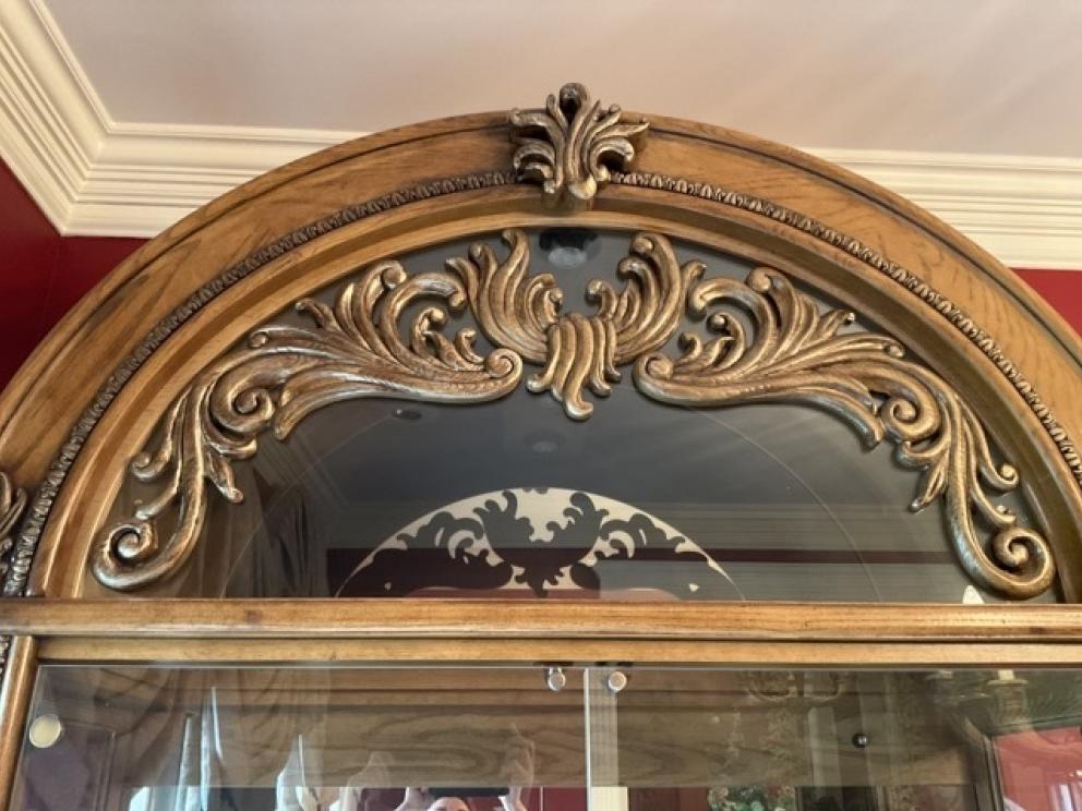 Image for Beautiful and Majestic Display Cabinets