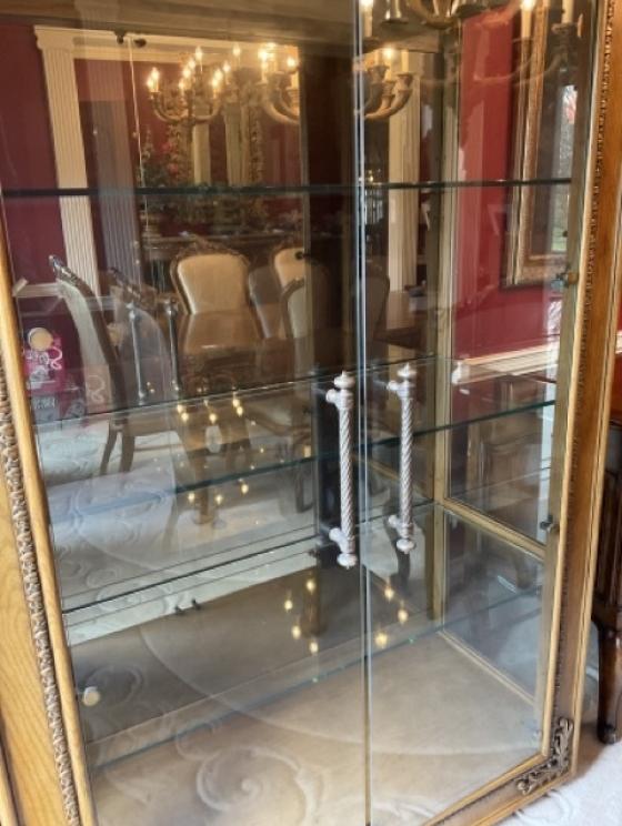 Image for Beautiful and Majestic Display Cabinets