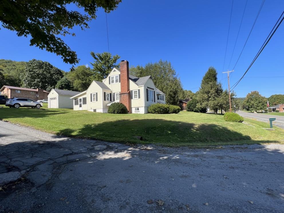 Image for Amazing Home! Rainelle, WV