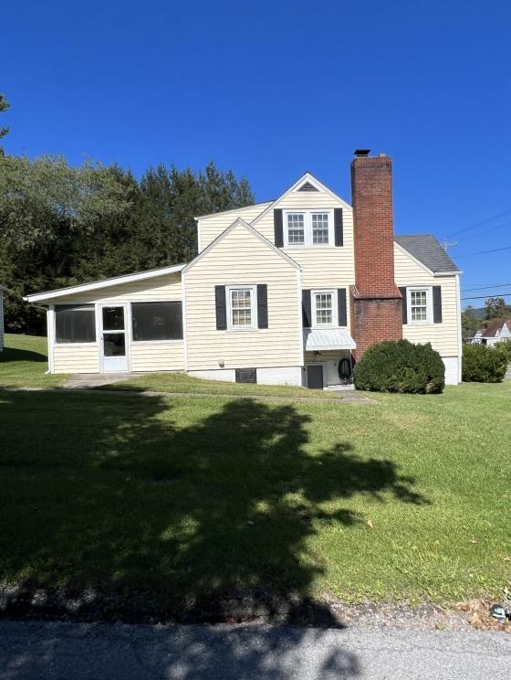 Image for Amazing Home! Rainelle, WV