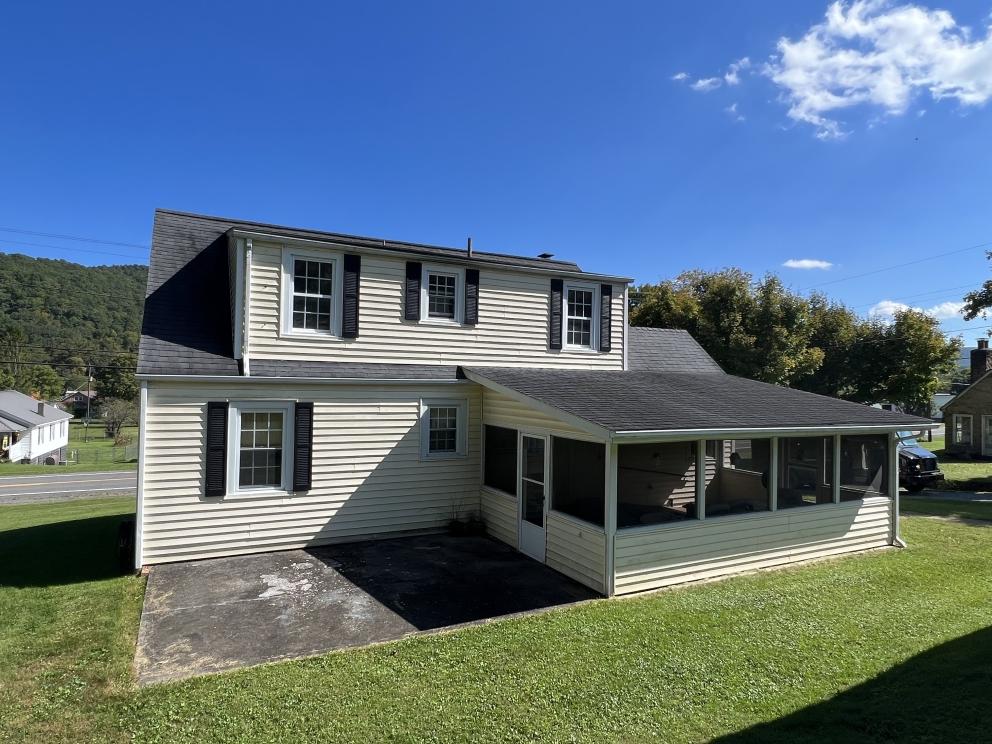 Image for Amazing Home! Rainelle, WV