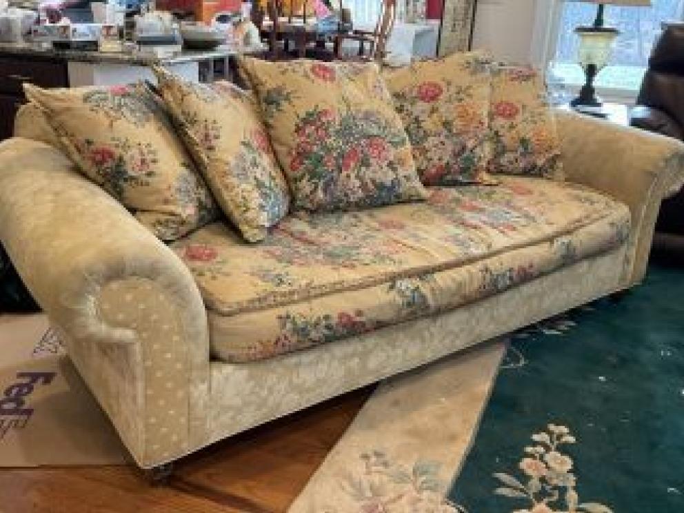 Image for Classy Vinton, VA Collection