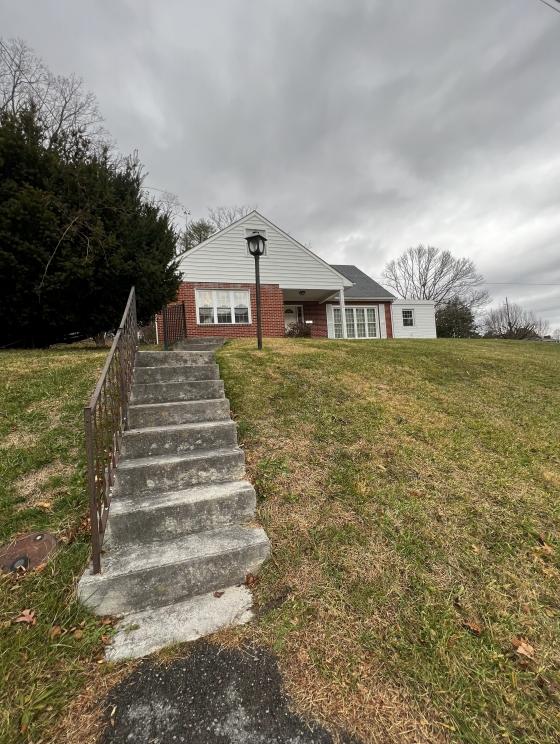 Image for URGENT SHORT NOTICE! - Bluefield, WV Real Estate