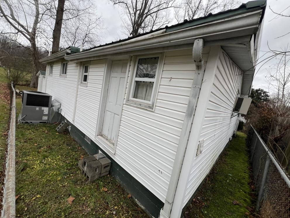 Image for Bungalow Near the River - St. Albans, WV