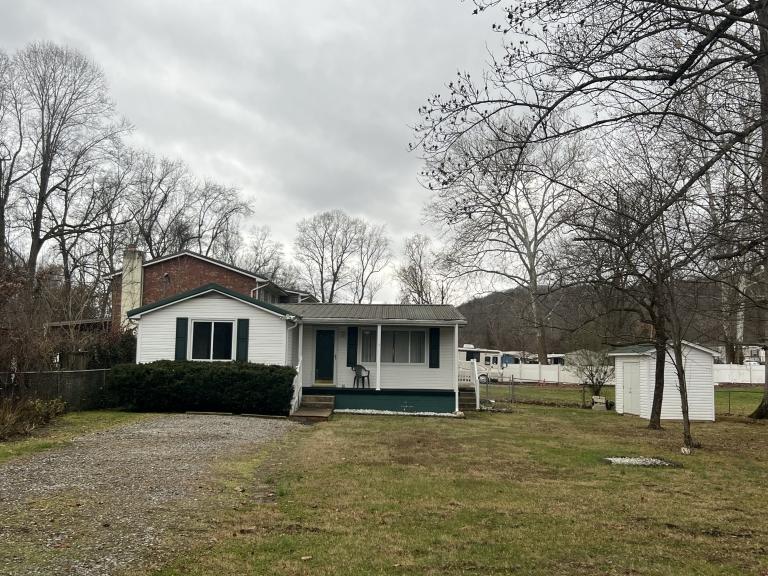 Image for Bungalow Near the River - St. Albans, WV