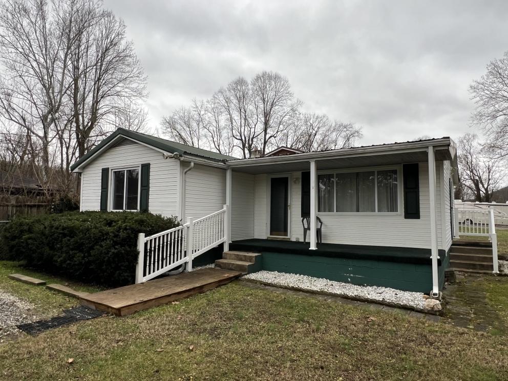 Image for Bungalow Near the River - St. Albans, WV