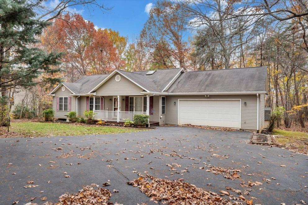 Image for Cozy Country Living in Bedford County