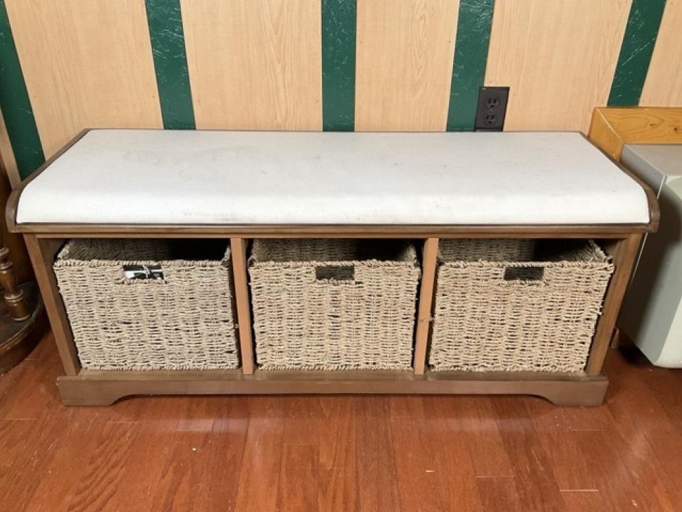 Image for Just in Time for Summer URGENT Short Notice Lake House Downsizing