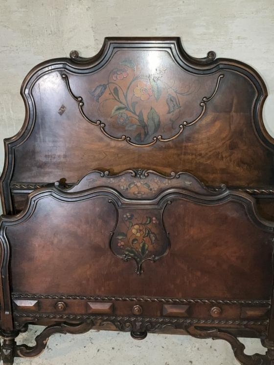 Image for The Roanoke Elegance Estate: Jewelry, Silver, Art & Antiques