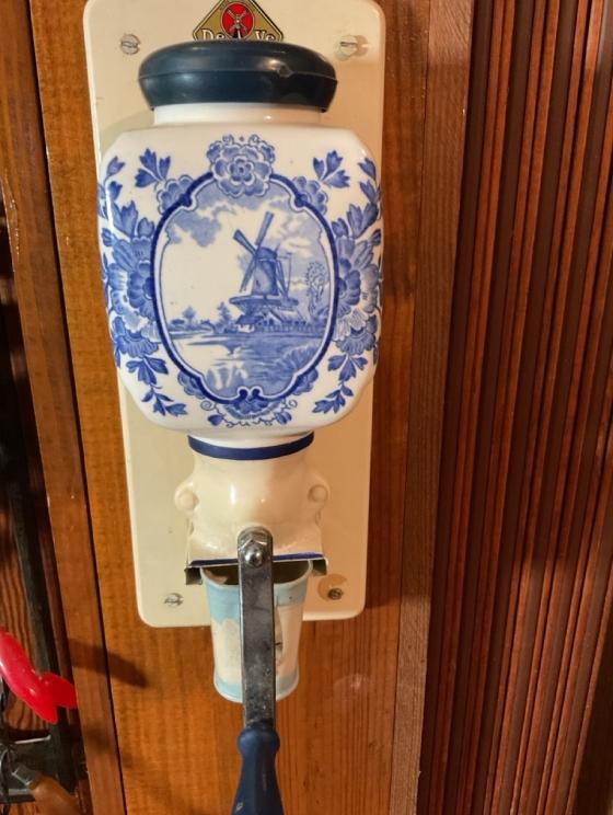 Image for Historic WV Estate: Timeless Treasures in Lansing