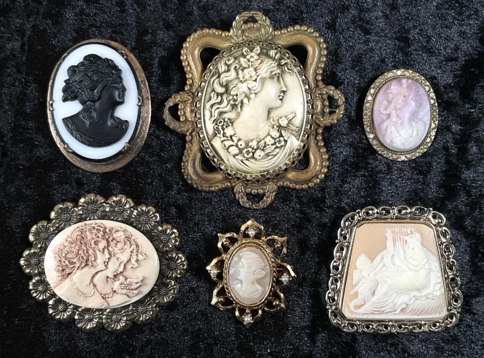 Image for Extraordinary Jewelry Estate of Carolyn Boley