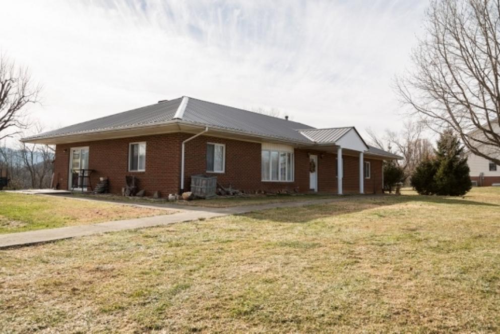 Image for WELL MAINTAINED BRICK HOME-FINCASTLE,VA