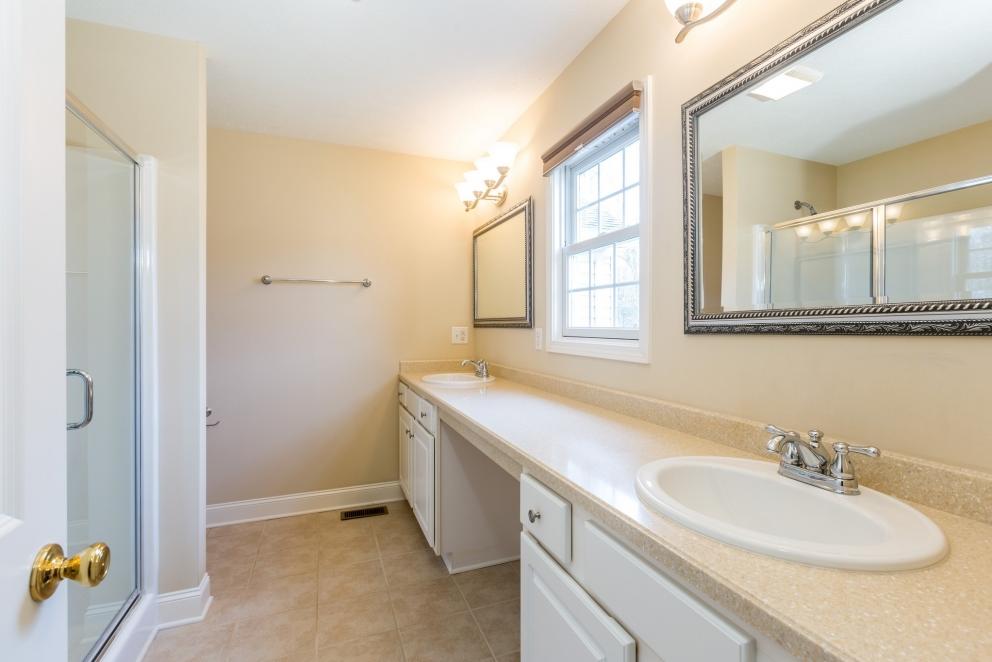 Image for MOVE IN READY-Beautiful Condo