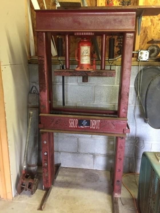 Image for Fayette Co. Downsizing Auction