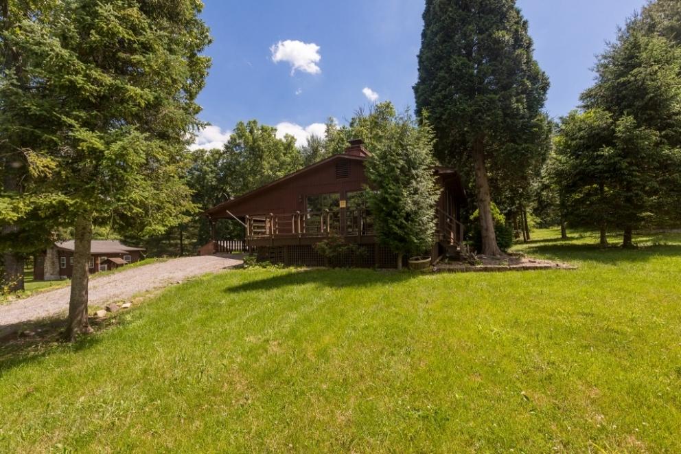 Image for HOME, LAND & CABIN-BEAUTIFUL CRAIG CO. VIRGINIA REAL ESTATE