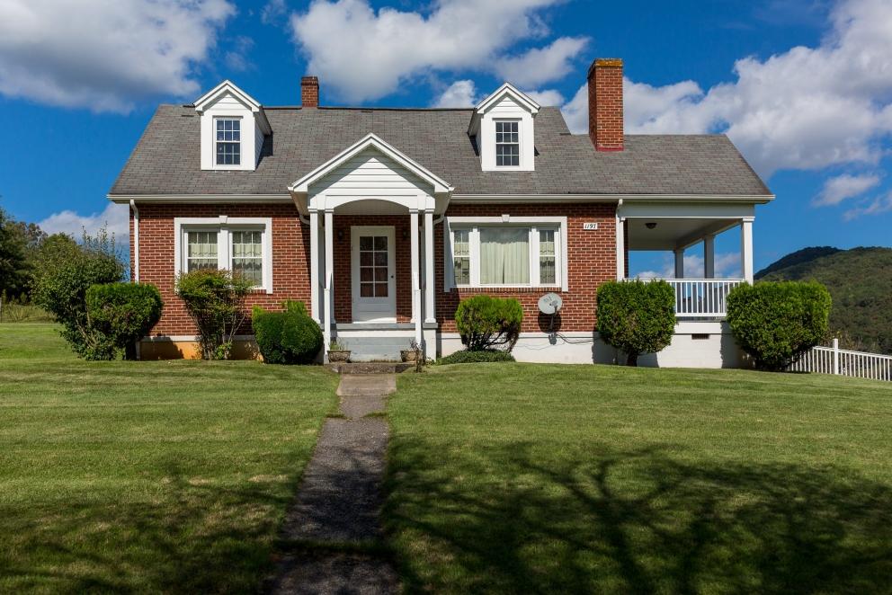 Image for 2 Story Brick Home-Gorgeous Setting