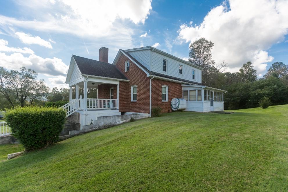 Image for 2 Story Brick Home-Gorgeous Setting