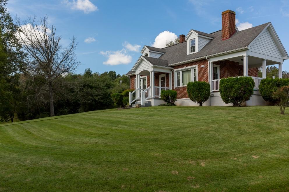 Image for 2 Story Brick Home-Gorgeous Setting