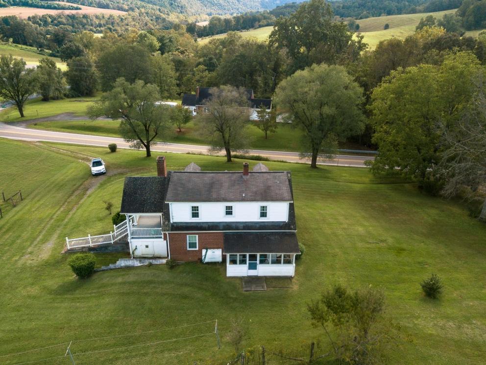 Image for 2 Story Brick Home-Gorgeous Setting