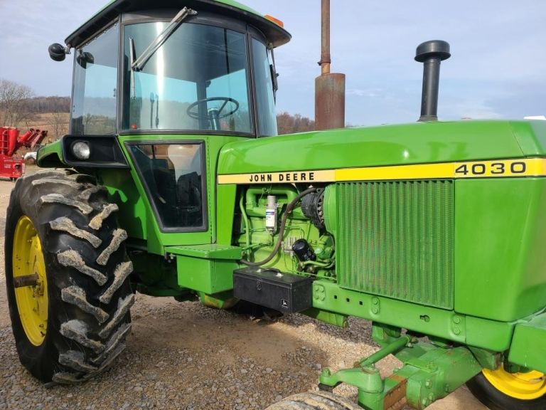 View Gallery: 1974 JD 4030 Quad Range | 3500 Hrs | $33,500