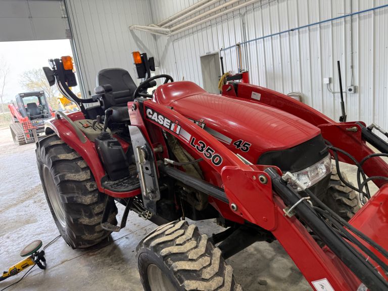 View Gallery: Case IH Farmall 45 | 17,000