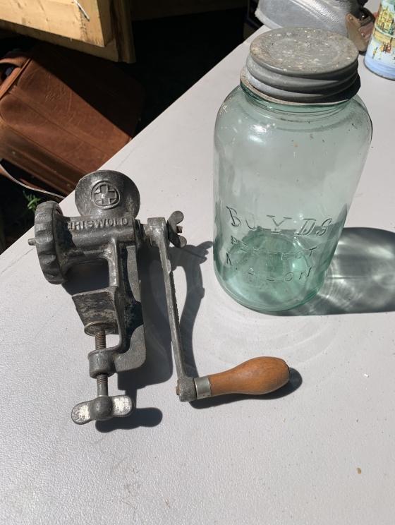 Image for LIVE - Large White Sulphur Estate