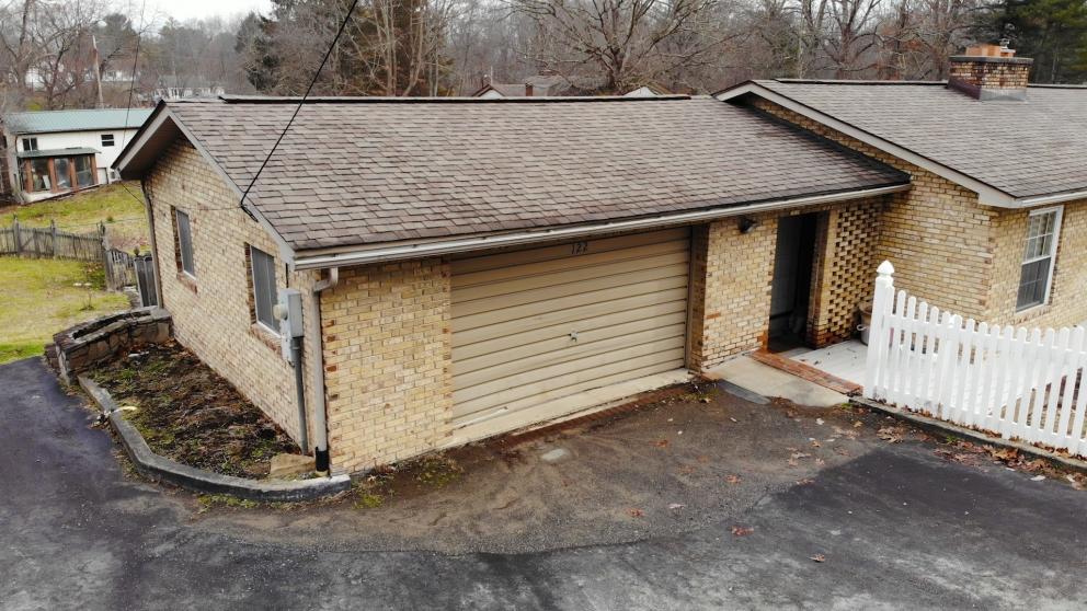 Image for Three Bedroom House, Huge Workshop/Garage and 1.5 Acres-Beckley, WV