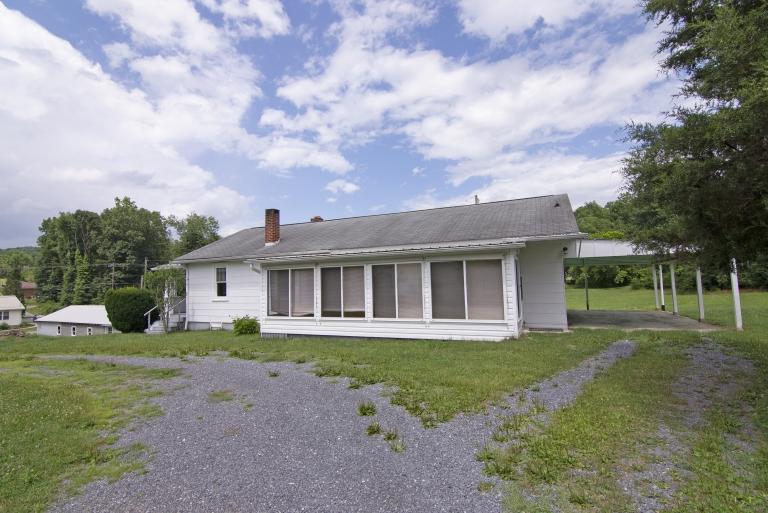 Image for NICE SUMMERS COUNTY HOME w/ WORKSHOP