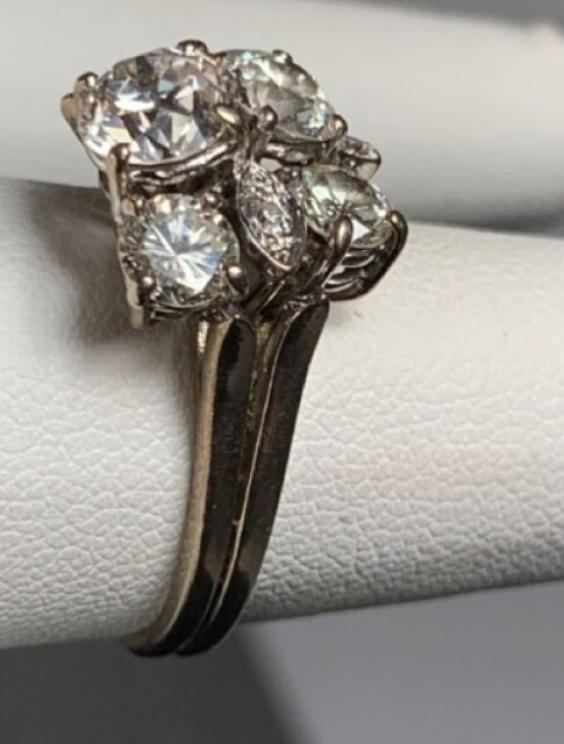 Image for Exquisite Diamond Cluster Ring