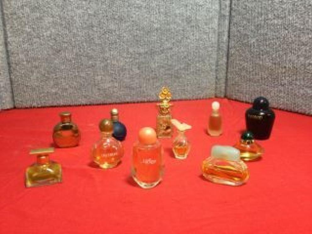 Image for Harrah Estate MEGA Auction Event-Over 900 Lots!!