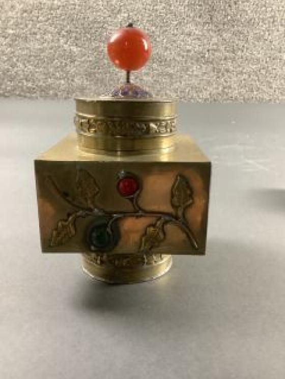 Image for Upscale Asian Decorative Arts