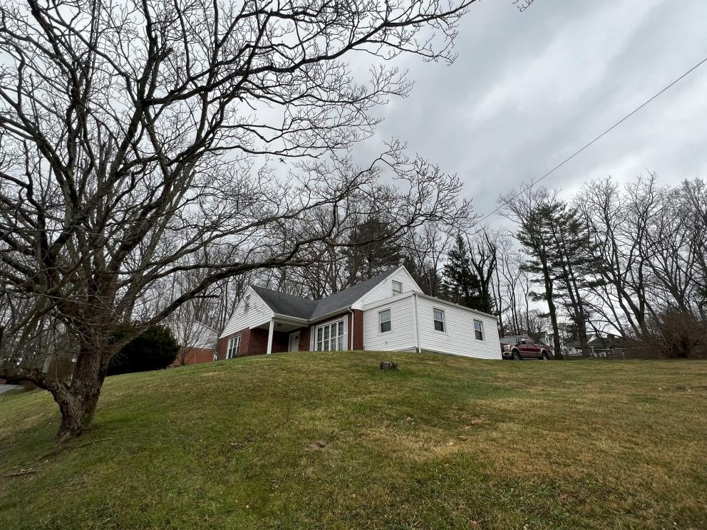 Image for URGENT SHORT NOTICE! - Bluefield, WV Real Estate