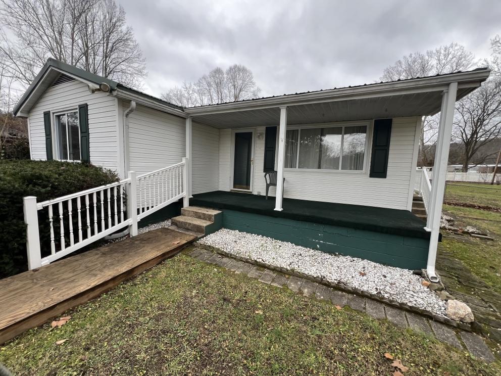 Image for Bungalow Near the River - St. Albans, WV