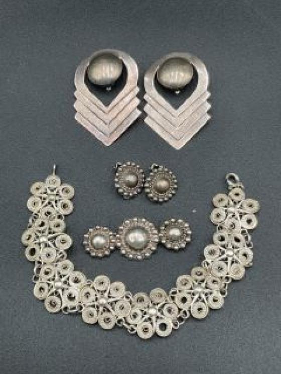 Image for Elegant Houska Collection of Blacksburg, VA