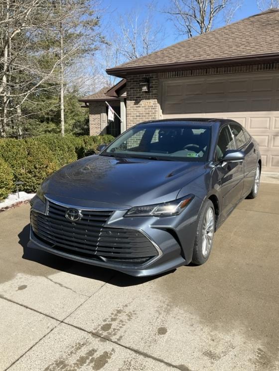 Image for Wait Estate Auction | Glade Springs Collection