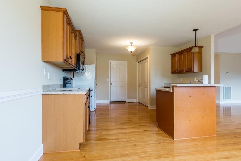 Image for MOVE IN READY-Beautiful Condo