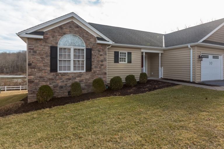 Image for MOVE IN READY-Beautiful Condo